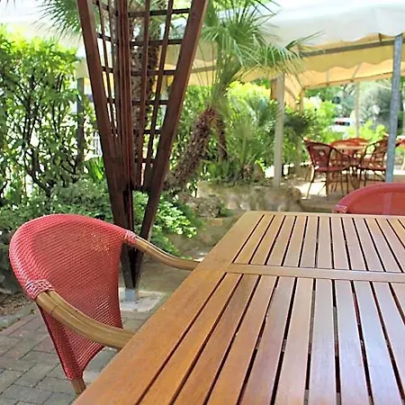 Corallo Hotel 3*